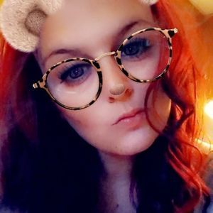 Meet your Posher, Catherine